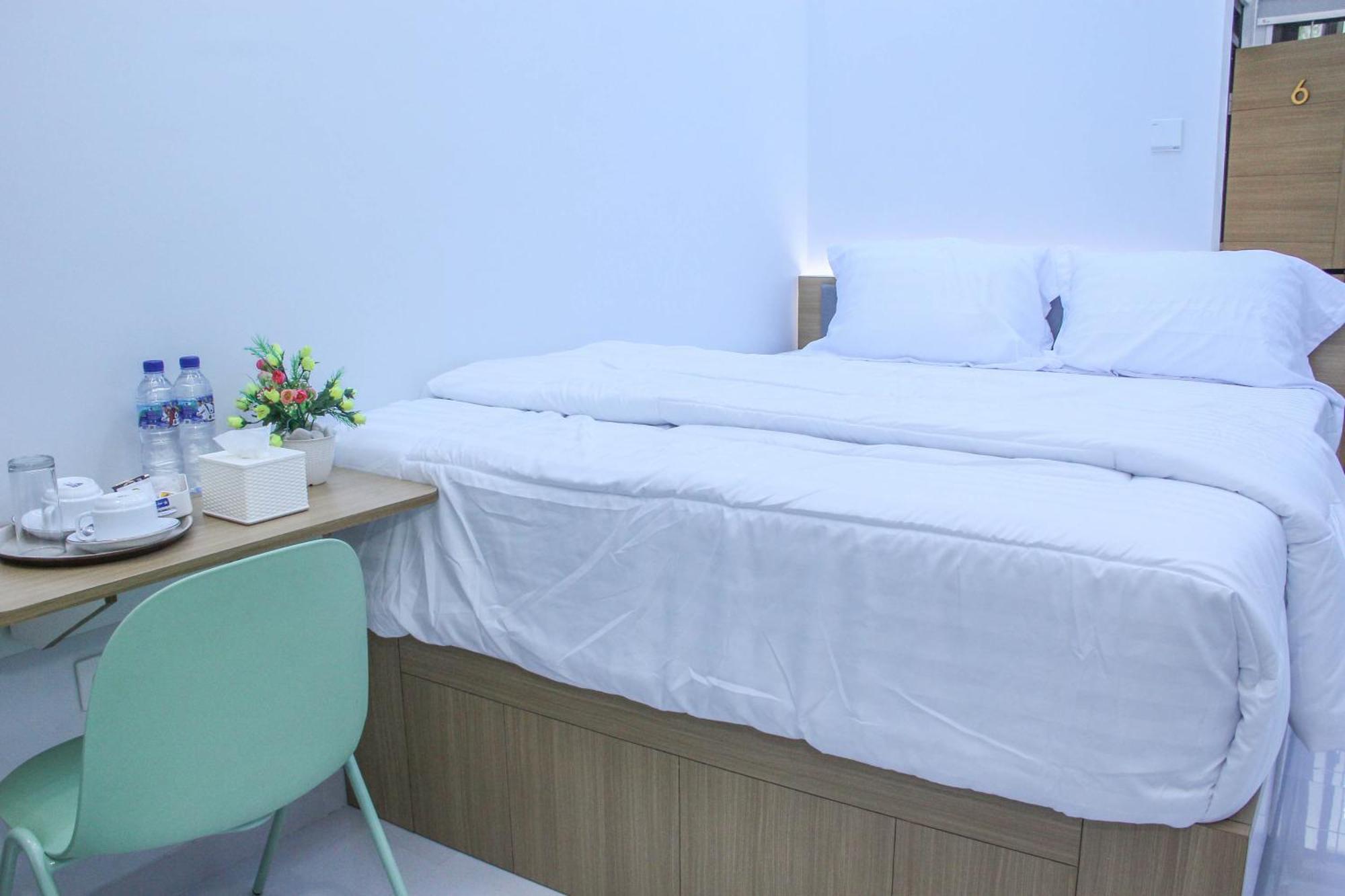 Laswi Syariah Guest House Бандунг Екстериор снимка