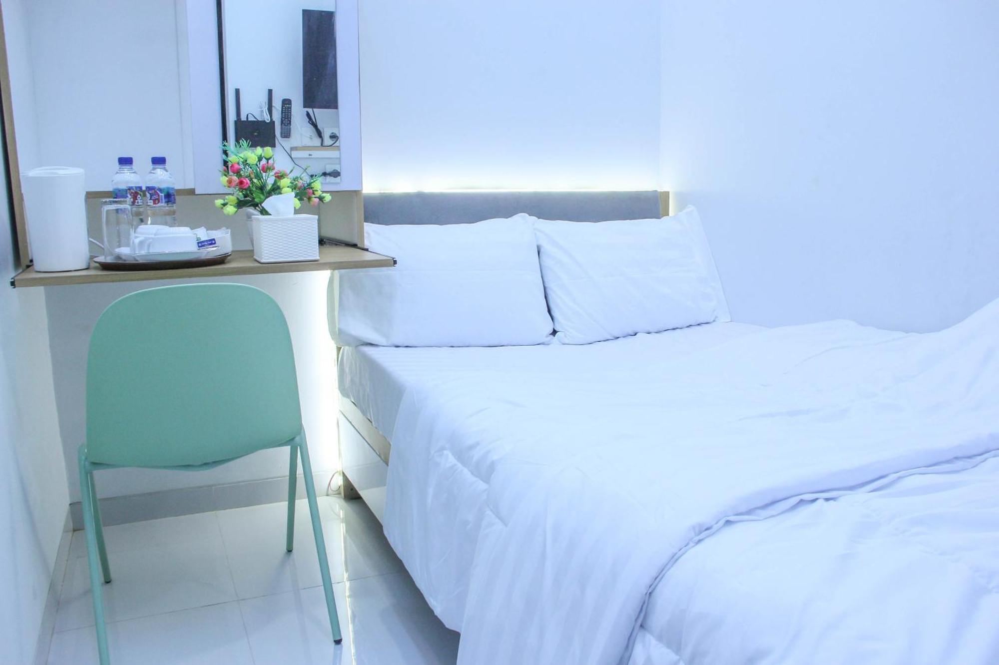 Laswi Syariah Guest House Бандунг Екстериор снимка